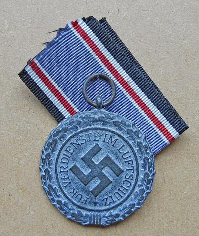 Luftschutz Medal